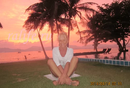 uha-iz-morskoy-ryibyi-i-zharenyie-popugaychiki