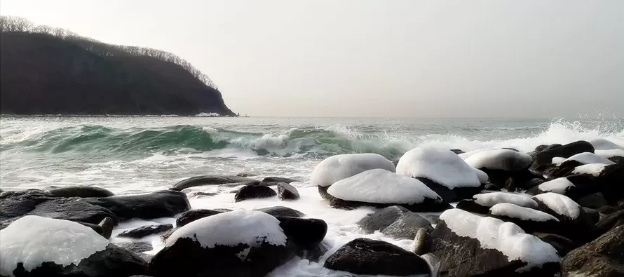 море в находке зимой