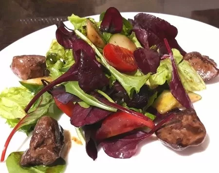 Салат с печенью