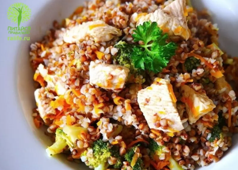 Индейка запеченная с гречкой и овощами